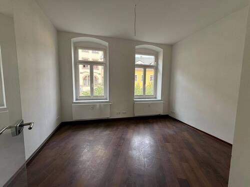 Zimmer - 4-Raum-Wohnung mit EBK und Balkon!