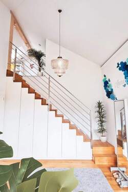 Kinderz. 2 (Aufgang zum DG) - 