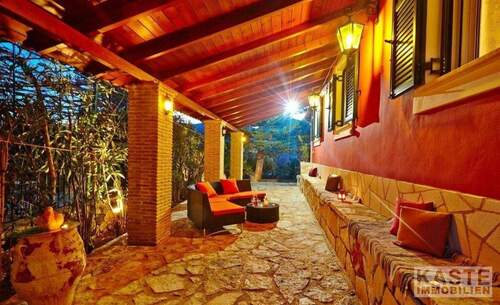 Terrasse - Mehrfamilienhaus, Wohnhaus mit 110,00 m&sup2; in Agios Dimitris zum Kaufen