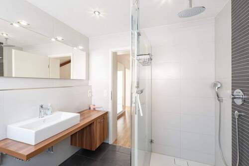 Bad - OG - Reihenendhaus mit 133,00 m&sup2; in Tamm zum Kaufen