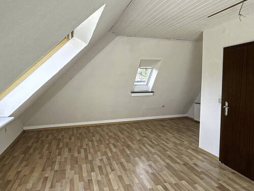 Zimmer 1 im Dachgeschoss - 