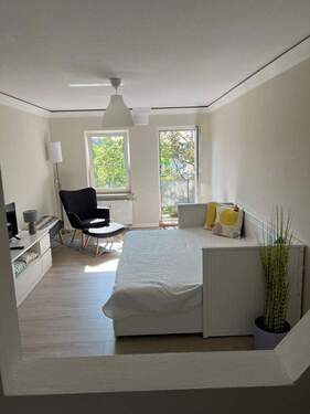 Schlafcouch als Ausziehbett - Frei werdend ab Juli 2026 - Frisch sanierte voll möblierte 2,5 Zi Whg