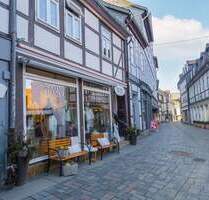 Stilvoll modernisiertes Zweifamilien-Fachwerkhaus mit Gewerbeeinheit im Herzen der Goslarer Altstadt