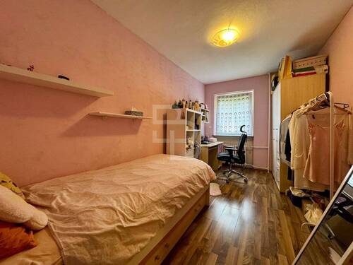 Kinderzimmer / Büro - 