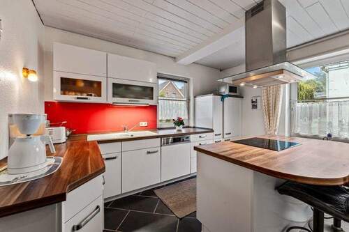 Moderne Einbauküche - 5 Zimmer Einfamilienhaus in Preetz