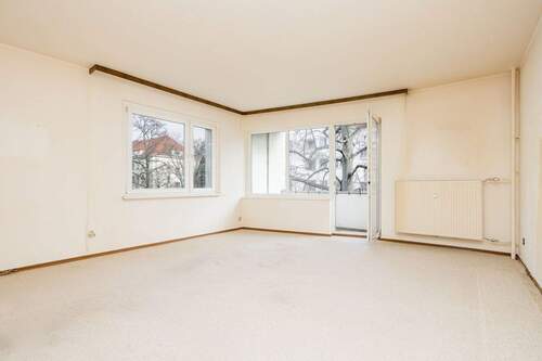 Wohnzimmer - 2 Zimmer Etagenwohnung zum Kaufen in Berlin