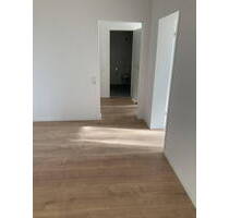 Attraktive 3-Zimmer- und 2 Zimmer -Wohnung mit KDB - Sofort bezugsfrei - Hamm(sieg)