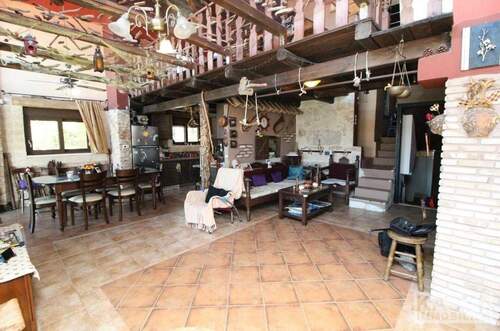 Wohnbereich - 6 Zimmer Mehrfamilienhaus, Wohnhaus zum Kaufen in Sellia