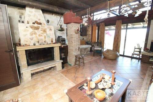 Wohnbereich - Mehrfamilienhaus, Wohnhaus mit 190,00 m&sup2; in Sellia zum Kaufen