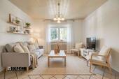 Wohnzimmer - (KI generiert) - 