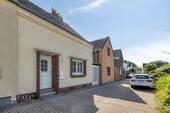 Straßeansicht - Einfamilienhaus mit 73,30 m&sup2; in Köln zum Kaufen