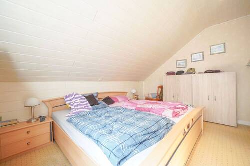 Schlafzimmer DG - 