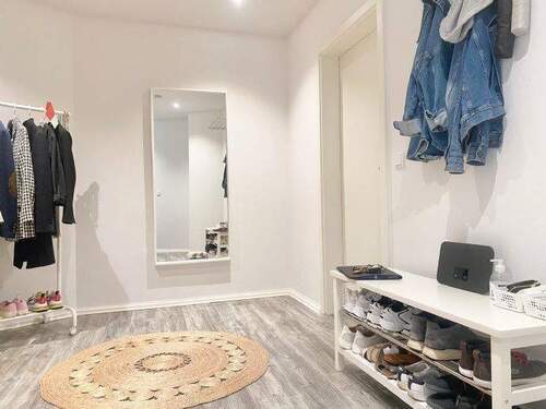 Diele - Etagenwohnung mit 59,00 m² in Lauf an der Pegnitz zur Miete