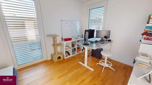 Lichtdurchflutetes Zimmer 1 - 