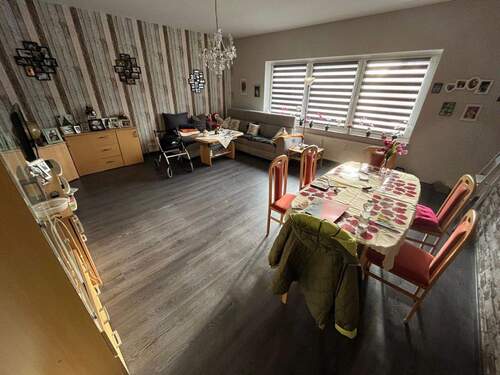 Wohnzimmer.jpg - Zentrale 2-ZKB Wohnung mit Balkon in Loxstedt!