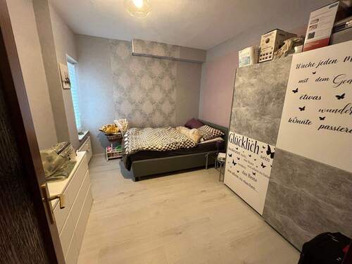 Schlafzimmer.jpg - 2 Zimmer Etagenwohnung zur Miete in Loxstedt