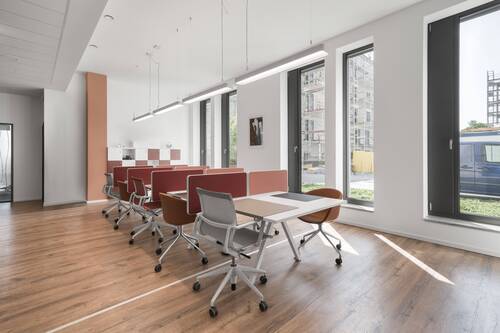Regus_Berliner Carree (4665)_Germany_Coworking.jpg - All-inclusive-Zugang zu Coworking-Bereichen in Regus Berliner Carree