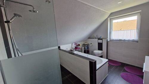 Bad Haus II - 