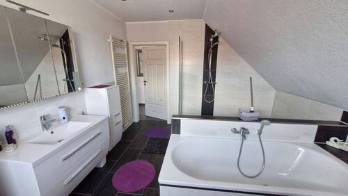 Bad Haus II - 