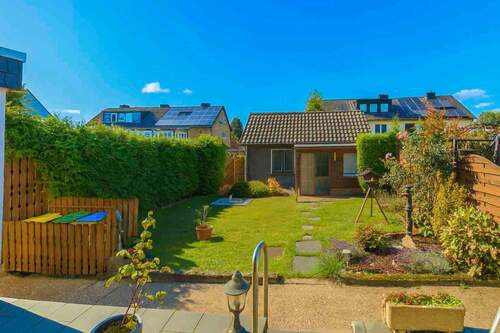 Terrasse und Garten - 3 Zimmer Doppelhaushälfte zum Kaufen in Kamen