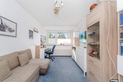 Helles Kinderzimmer - 3 Zimmer Etagenwohnung in München