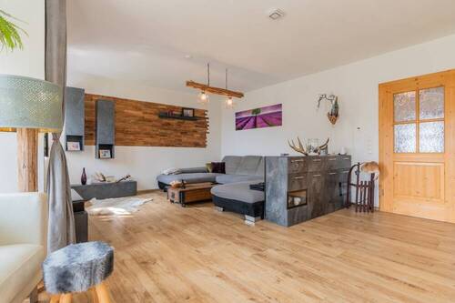 Wohnbereich (1) - 4 Zimmer Einfamilienhaus zum Kaufen in Tiefenbach