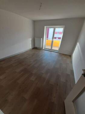 Wohnzimmer - Etagenwohnung mit 53,80 m² in Oelsnitz/Erzgebirge zur Miete