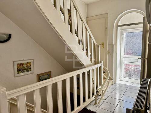 Flurbereich im EG - Reihenmittelhaus mit 120,00 m&sup2; in Köln zum Kaufen