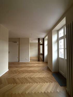 Wohnen mit Blick Arbeitsbereich - 3 Zimmer Etagenwohnung in Halle