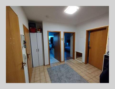 Flur - 3 Zimmer Etagenwohnung in Lüdenscheid