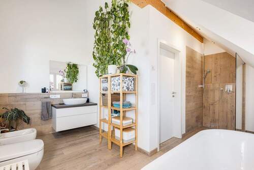 Dusch- und Wannenbad - 