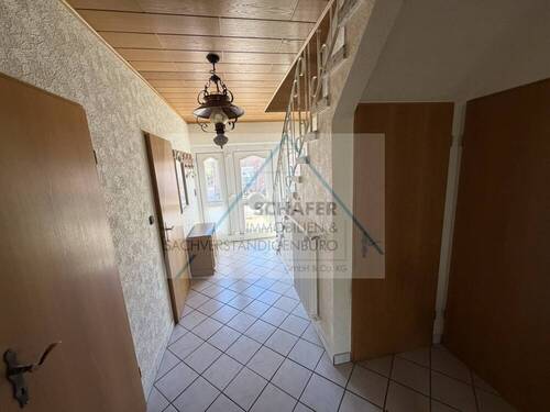 Flur - 5 Zimmer Bungalow in Twistringen
