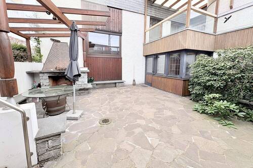 Ansicht Atriumterrasse - Einfamilienhaus mit 254,00 m&sup2; in Ansbach zum Kaufen