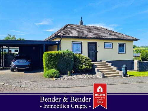 Straßenansicht - ***REDUZIERT*** Attraktiver, renovierter Bungalow in ruhiger Wohnlage in der Nähe von Puderbach!