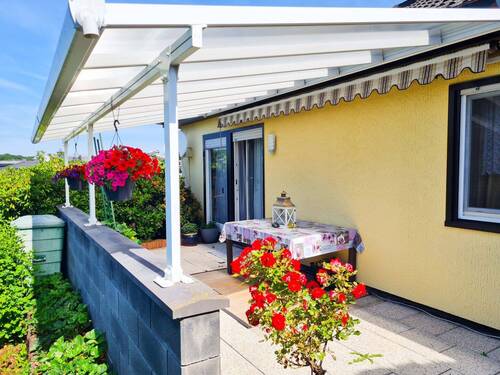 überdachte Terrasse - Bungalow mit 120,00 m² in Puderbach zum Kaufen