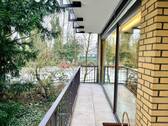 Balkon mit Blick in Grüne - 