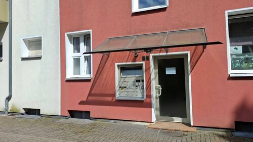 Eingang - Zwei-Zimmer barrierearme-Wohnung sucht neuen Mieter! (TJ-6498)