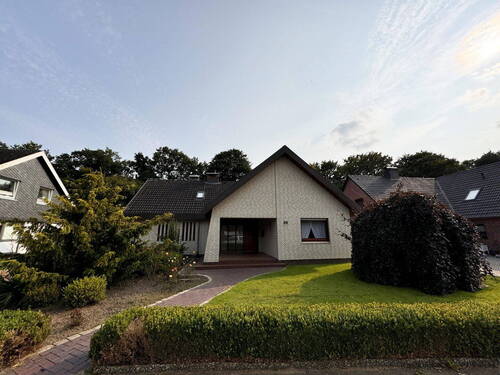 Haus Frontansicht 1 - 