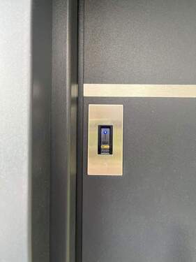 Eingangstür Fingerscanner - 