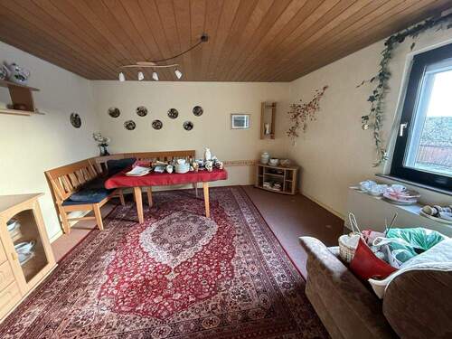 Wohnzimmer - Einfamilienhaus mit 170,00 m² in Puderbach zum Kaufen