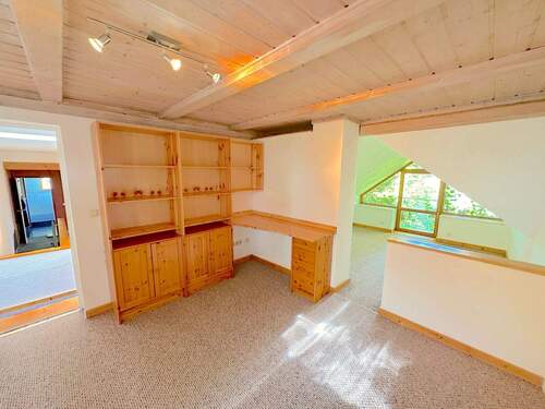 Büro und Galerie OG.JPG - 