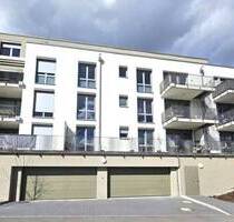 *Modern und energetisch top* Sonnige 3-Z.-Whg., Garage und Balkon mit Weitblick in Staufen - Syrgenstein