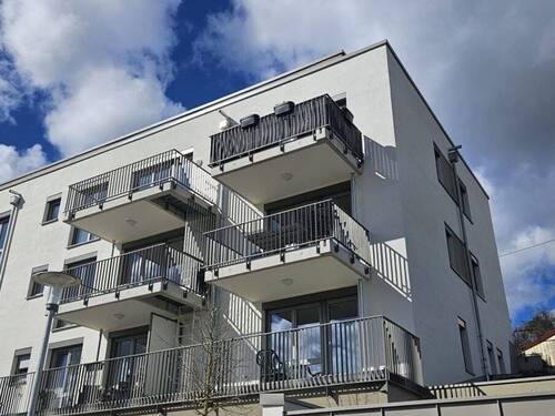 Ansicht Balkone - 3 Zimmer Etagenwohnung zum Kaufen in Syrgenstein