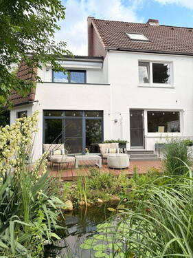 Hausansicht (Garten) - Stilvolles & charakterstarkes Endreihenhaus an Fischbeker Heide