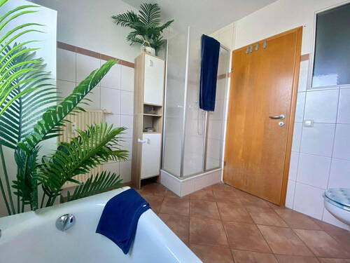 ...und Dusche - 