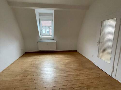 Wohnzimmer.JPG - Altbauwohnung in der Nürnberger Südstadt