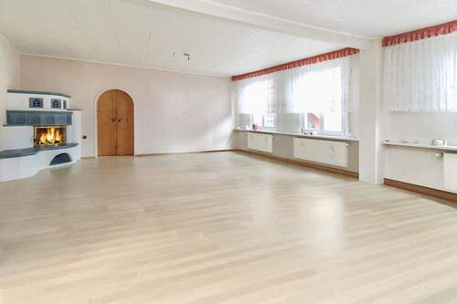 Wohnzimmer OG - 7 Zimmer Reihenmittelhaus zum Kaufen in Stendal