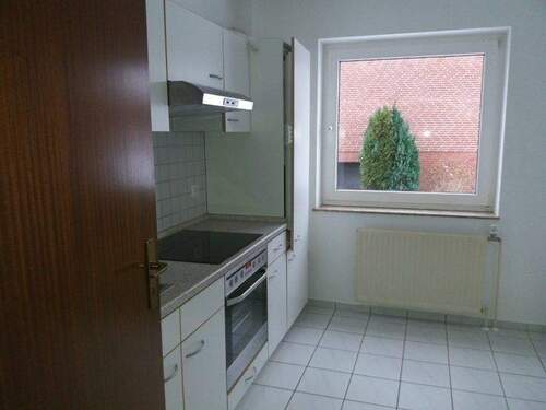 Küche mit Fenster, Einbauküche nicht Mietsache - 