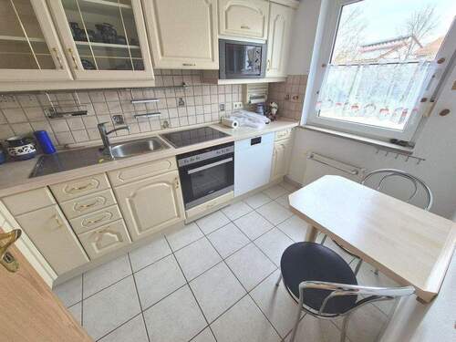 Küche - 6 Zimmer Mehrfamilienhaus, Wohnhaus in Schwanstetten