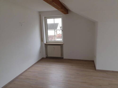 Bild 2 - 2 Zimmer Etagenwohnung zur Miete in Gaimersheim/Friedrichshofen